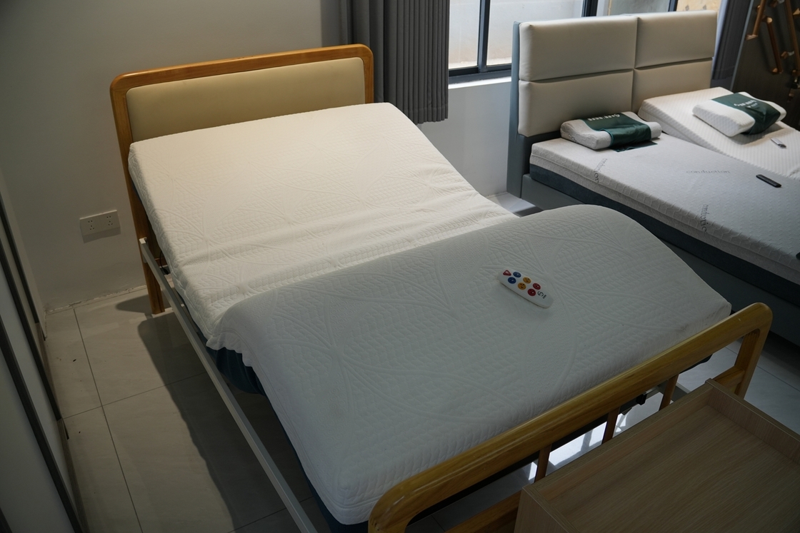 Comfortable Smart Bed Mattress Adjustable Firmness Memory Foam Mattress With Motion Isolation